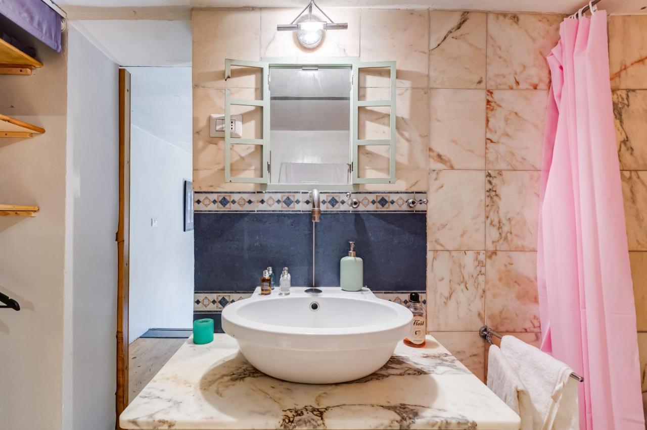 Penthouse In Exclusive Borgo Pio District Apartment Rome Exterior photo