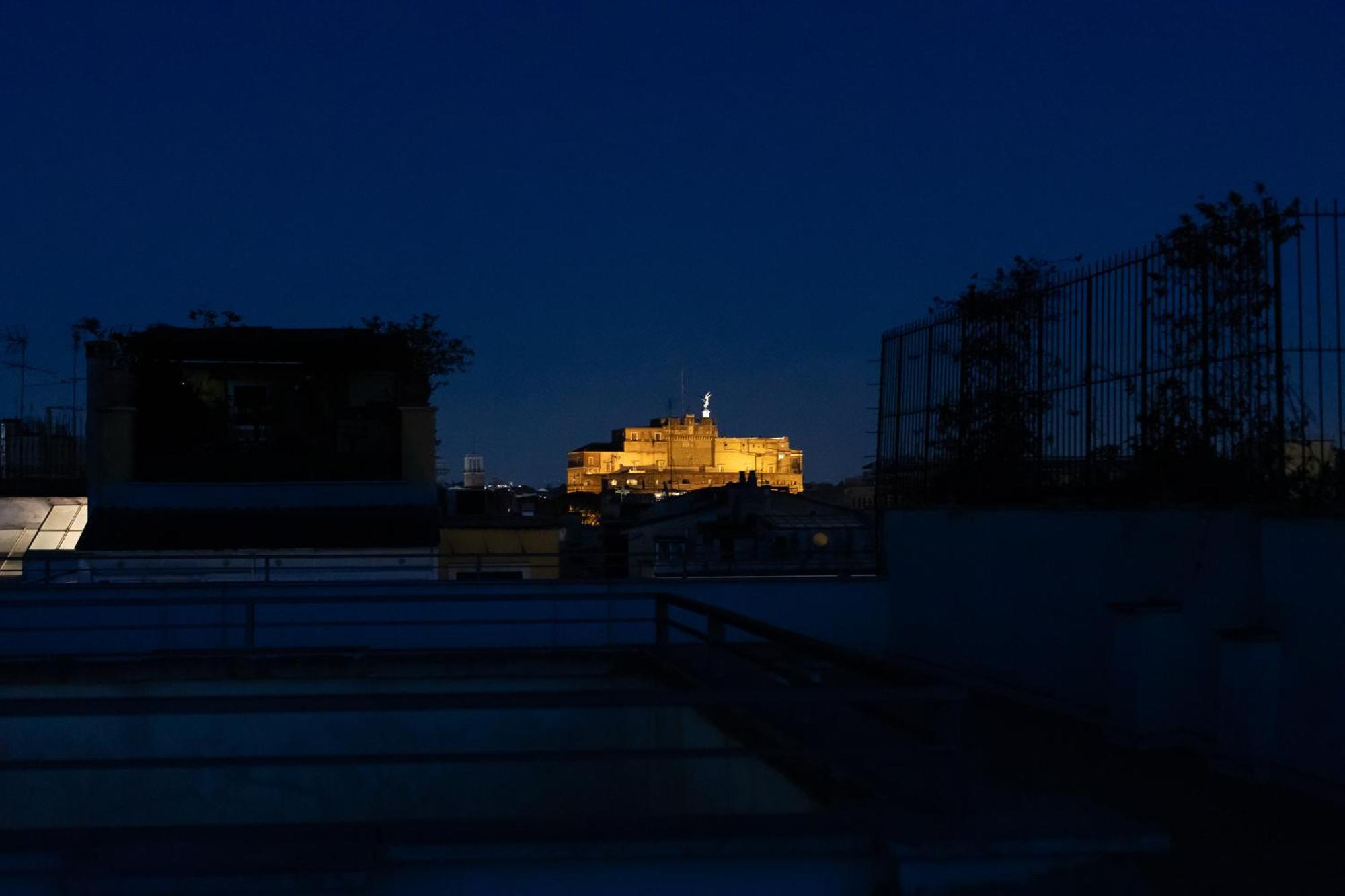 Penthouse In Exclusive Borgo Pio District Apartment Rome Exterior photo